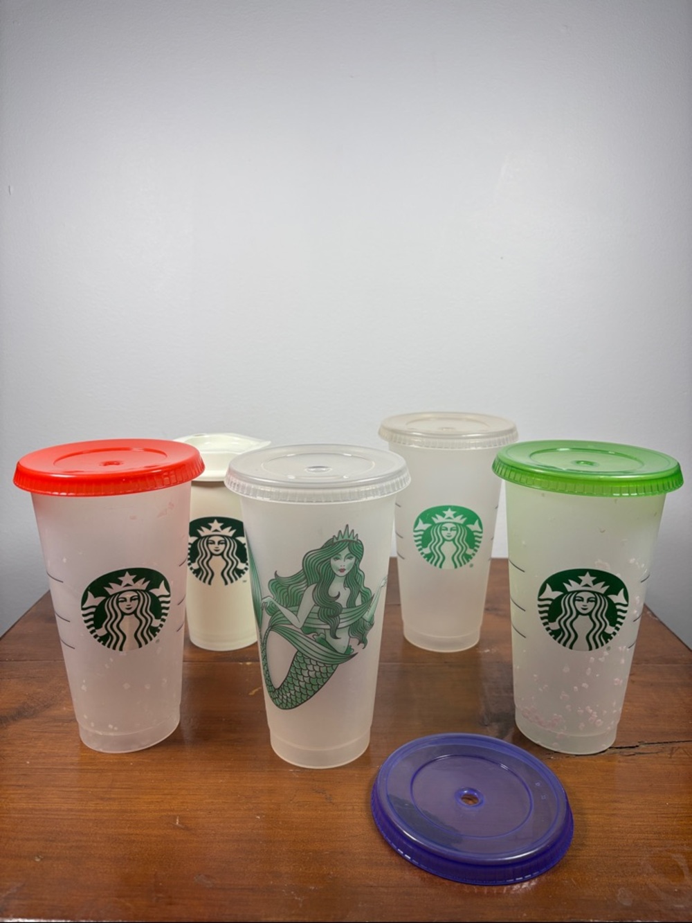 Starbucks Lot of 5 Plastic Cold Cup Venti 24 oz Green Logo Mermaid Color Change